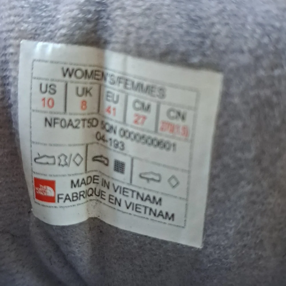The North Face Womens‎ Thermoball Black/Grey Winter Boot Waterproof Insulated 10